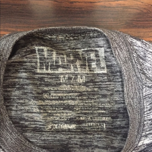 Marvel T-shirt - Picture 3 of 3